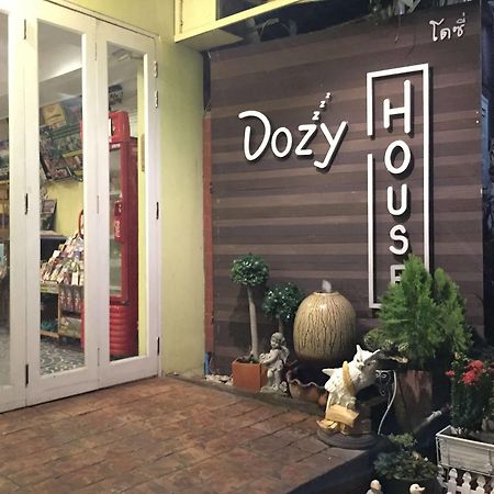Отель Dozy Lamoon House Чиангмай Экстерьер фото