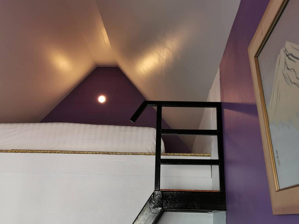 Отель Dozy Lamoon House Чиангмай Экстерьер фото