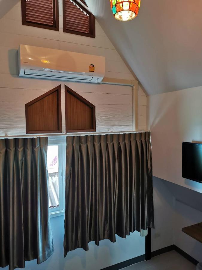 Отель Dozy Lamoon House Чиангмай Экстерьер фото